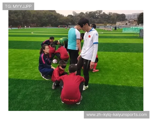 足球训练中的小组合作与配合演练